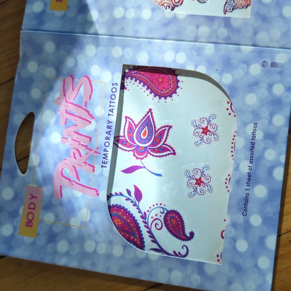 🆕 Set of 3 temporary tattoos butterfly, roses, florals - Picture 2 of 5